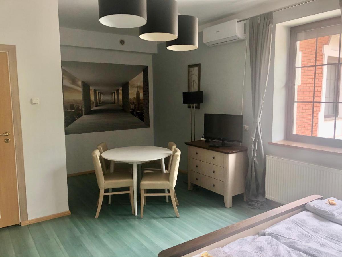 Hotel Zameczek Radomsko Dış mekan fotoğraf